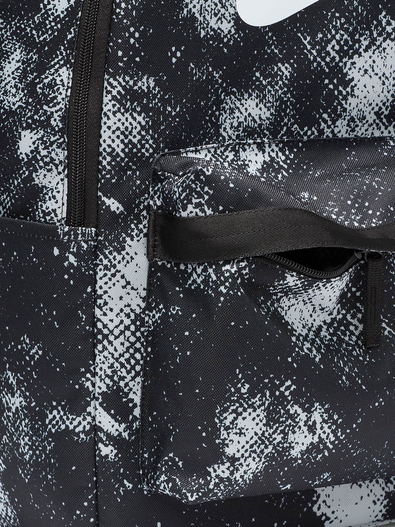 Повсякденний рюкзак NIKE HERITAGE 25L модель FN0783-100 Фото