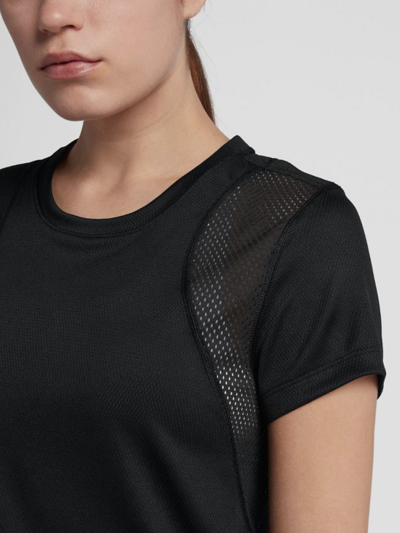 Футболки и поло NIKE Run модель 890353-010 Фото