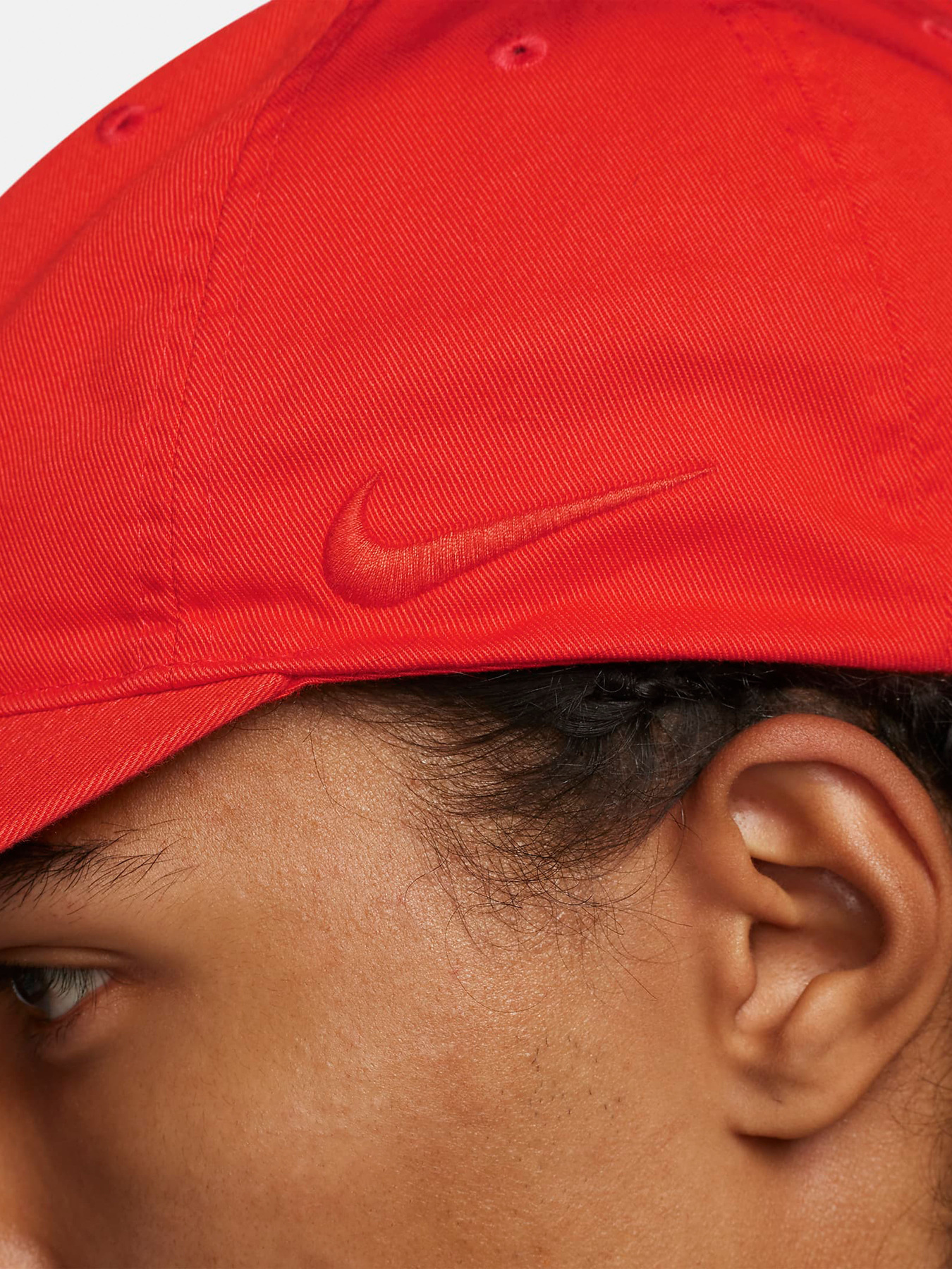 Кепка NIKE CLUB UNSTRUCTURED FLAT-BILL модель FN4405-633 Кепка NIKE CLUB UNSTRUCTURED FLAT-BILL модель FN4405-633 Фото