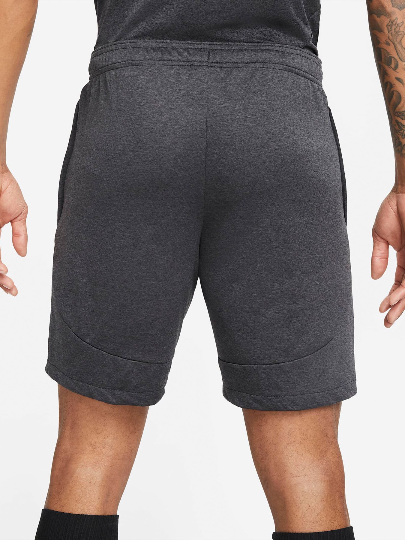 Спортивні шорти NIKE DRI-FIT ACADEMY модель FB6338-010 Фото