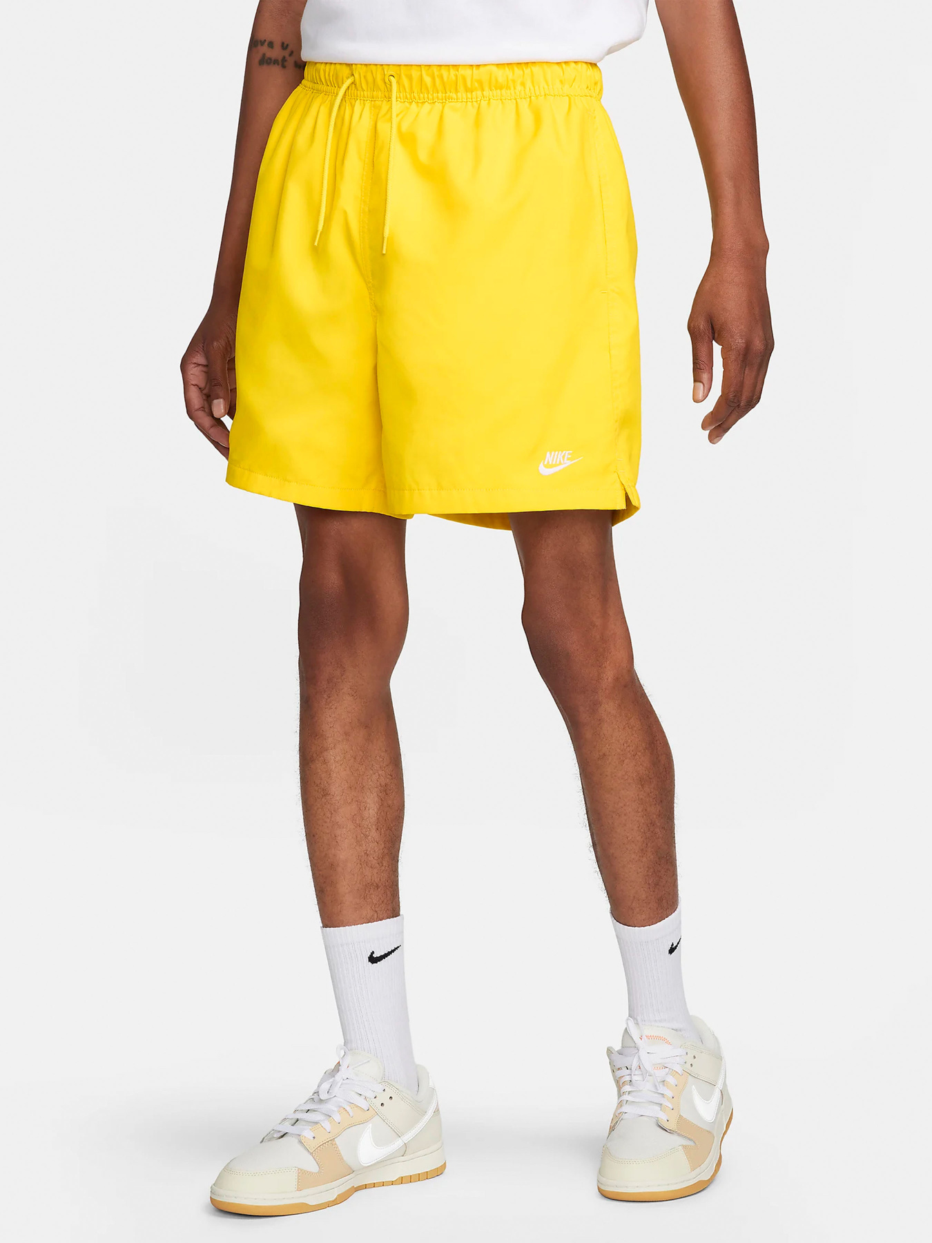 Спортивні шорти NIKE CLUB WOVEN FLOW модель FN3307-718 Фото