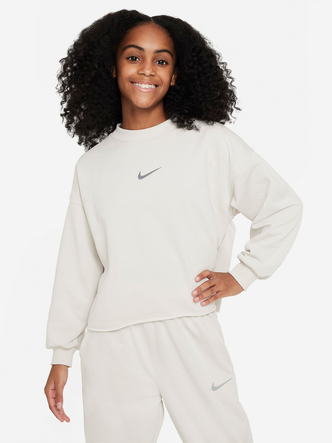 Свитшот NIKE SPORTSWEAR DRI-FIT CREW-NECK модель FN8652-072 Свитшот NIKE SPORTSWEAR DRI-FIT CREW-NECK модель FN8652-072 Фото