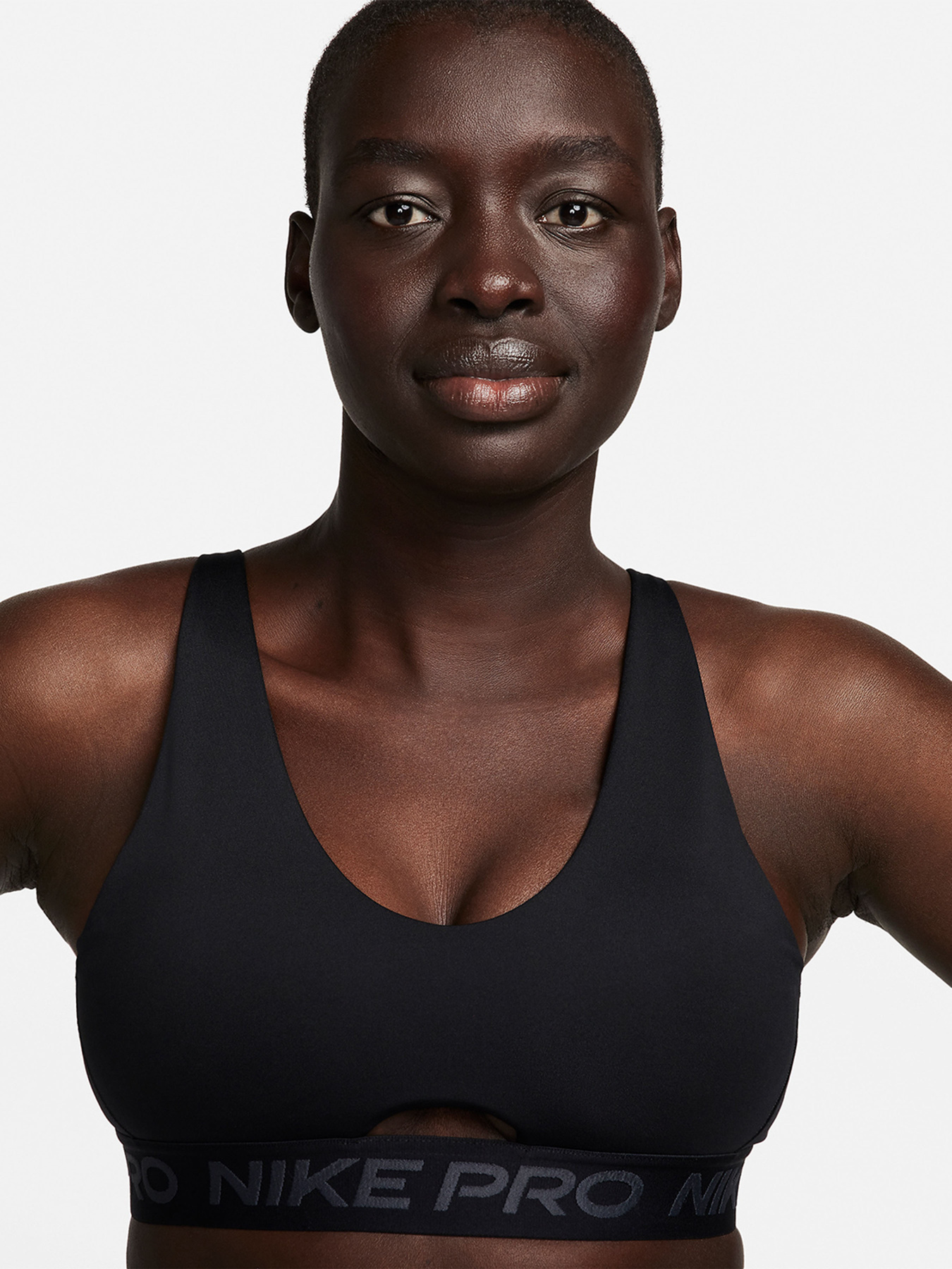 Спортивний топ NIKE PRO INDY PLUNGE модель FQ2653-010 Фото