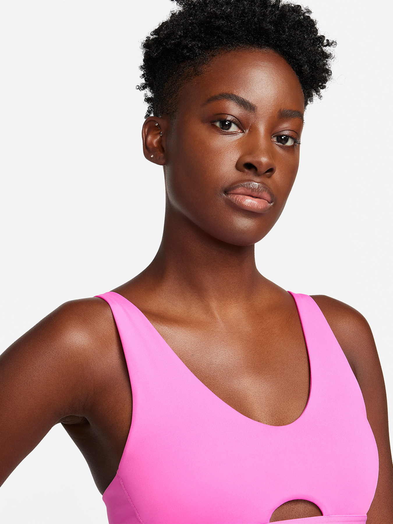 Спортивний топ NIKE INDY PLUNGE модель FQ2653-675 Фото