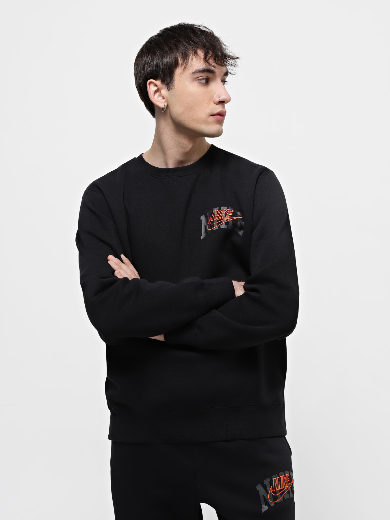 Свитшот NIKE Club Fleece модель FV4445-010 Фото