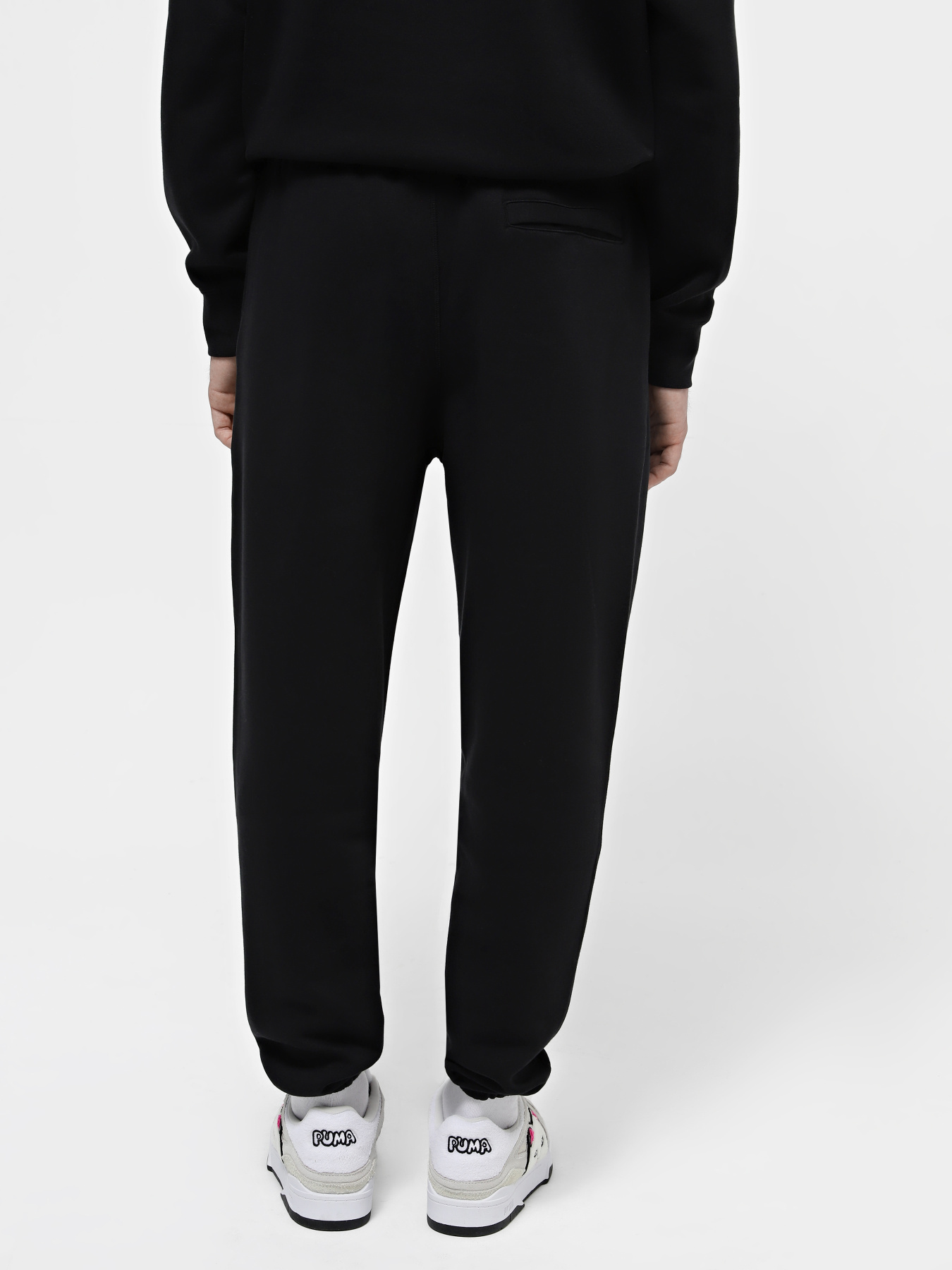 Штани спортивні NIKE Club Fleece Cuffed модель FV4453-010 Фото