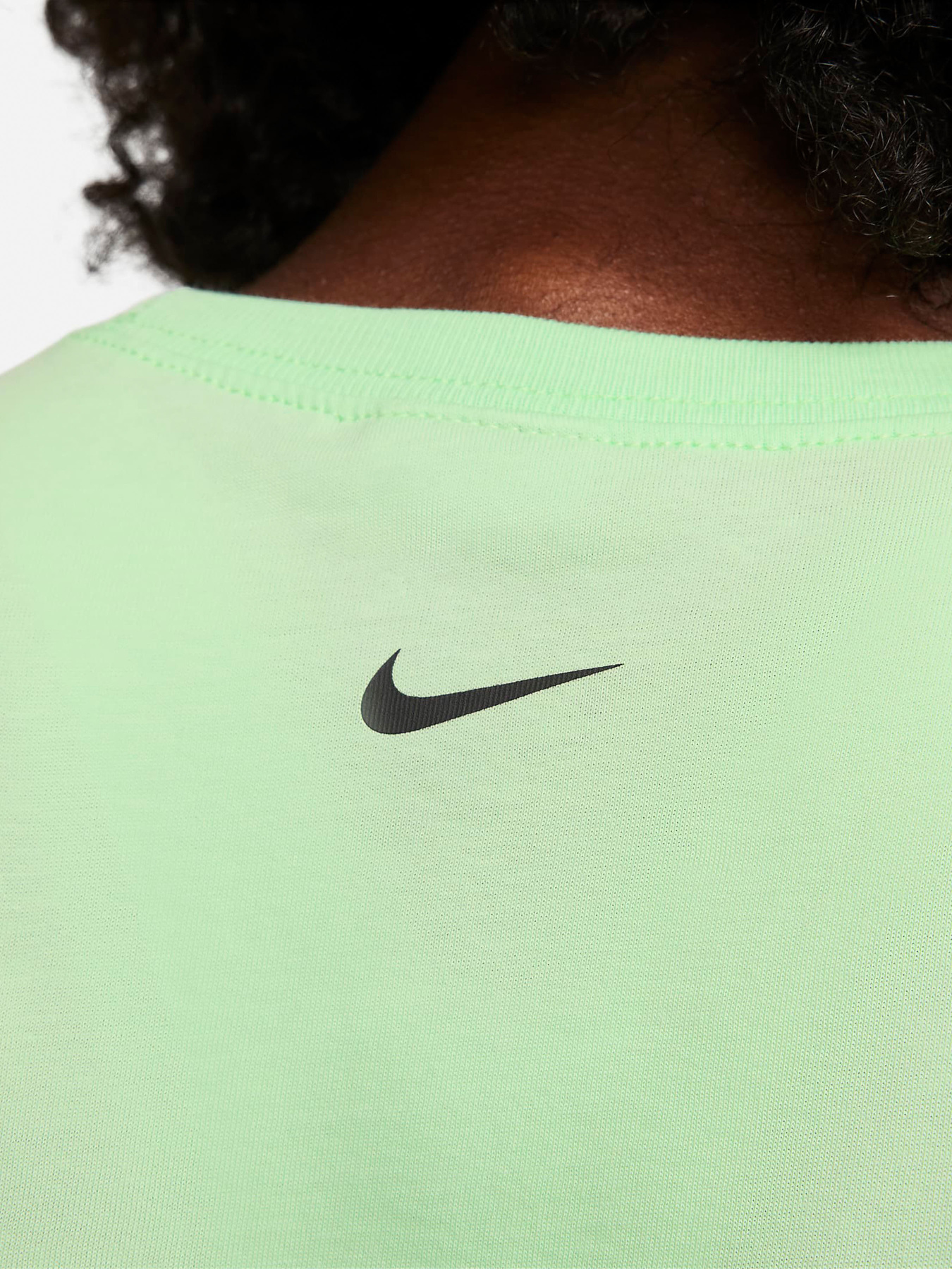 Футболка NIKE SPORTSWEAR модель FZ4635-376 Фото