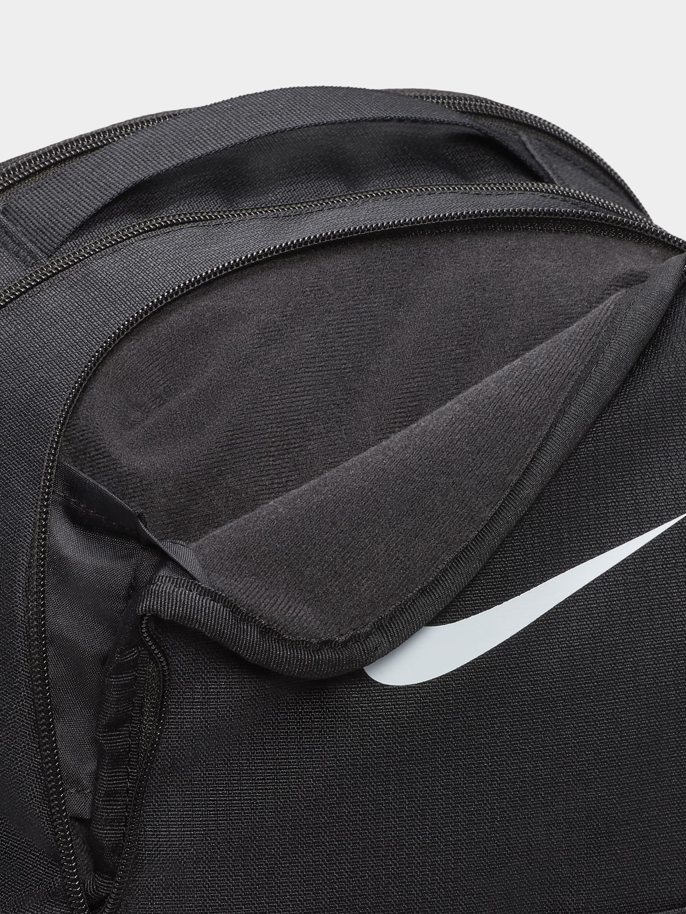 Рюкзак NIKE Brasilia 9.5 24L модель DH7709-010 Фото