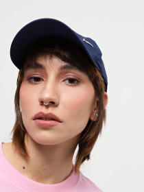 Кепка NIKE Dri-FIT Club Metal-Swoosh модель FB5064-410 Фото