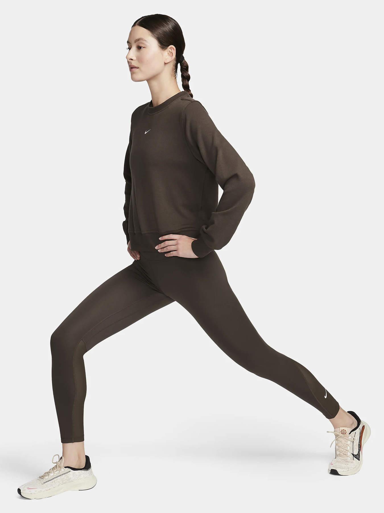 Леггинсы спортивные NIKE One Df Mr 7/8 Tgt модель DD0249-237 Фото