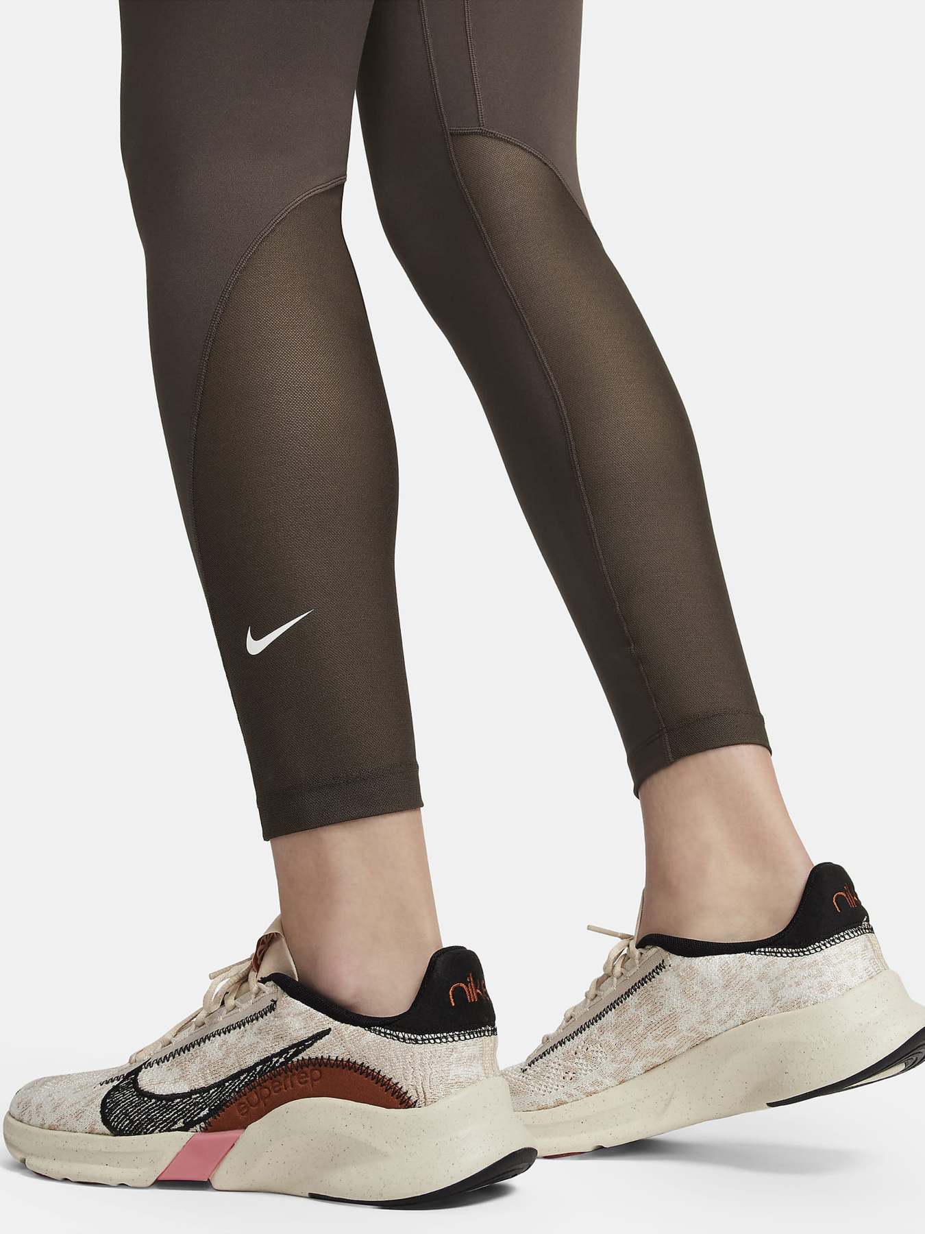 Спортивные леггинсы NIKE ONE DF MR 7/8 TGT модель DD0249-237 Спортивные леггинсы NIKE ONE DF MR 7/8 TGT модель DD0249-237 Фото