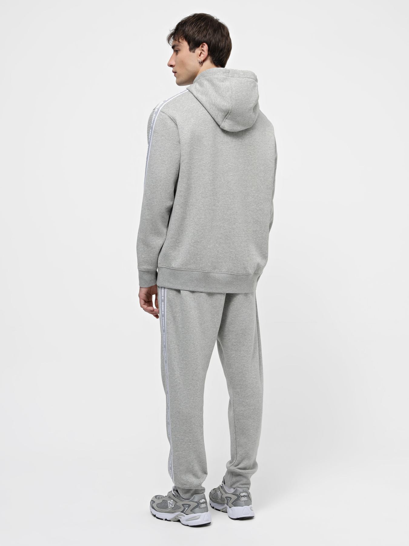 Спортивный костюм NIKE Club Flc Gx Hd модель FB7296-063 Фото