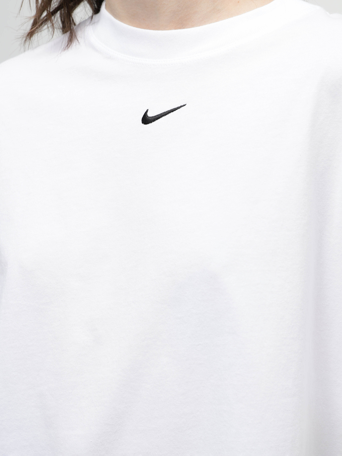 Футболка NIKE Sportswear Essential модель FD4149-100 Фото