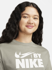 Футболка NIKE NSW CROP GLS модель FZ4635-053 Футболка NIKE NSW CROP GLS модель FZ4635-053 Фото