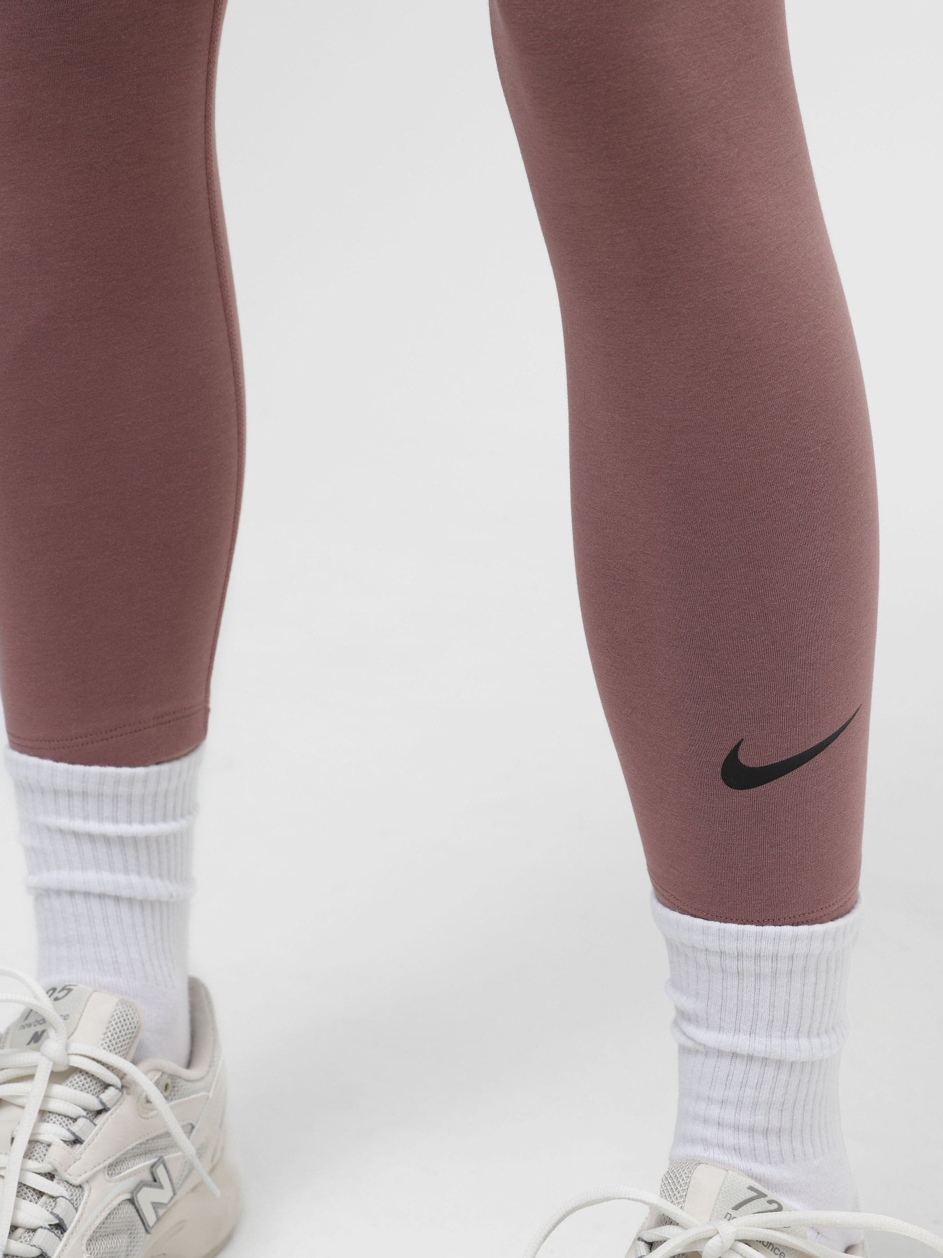 Брюки NIKE CLSC HR 7/8 TIGHT LBR модель DV7789-208 Фото