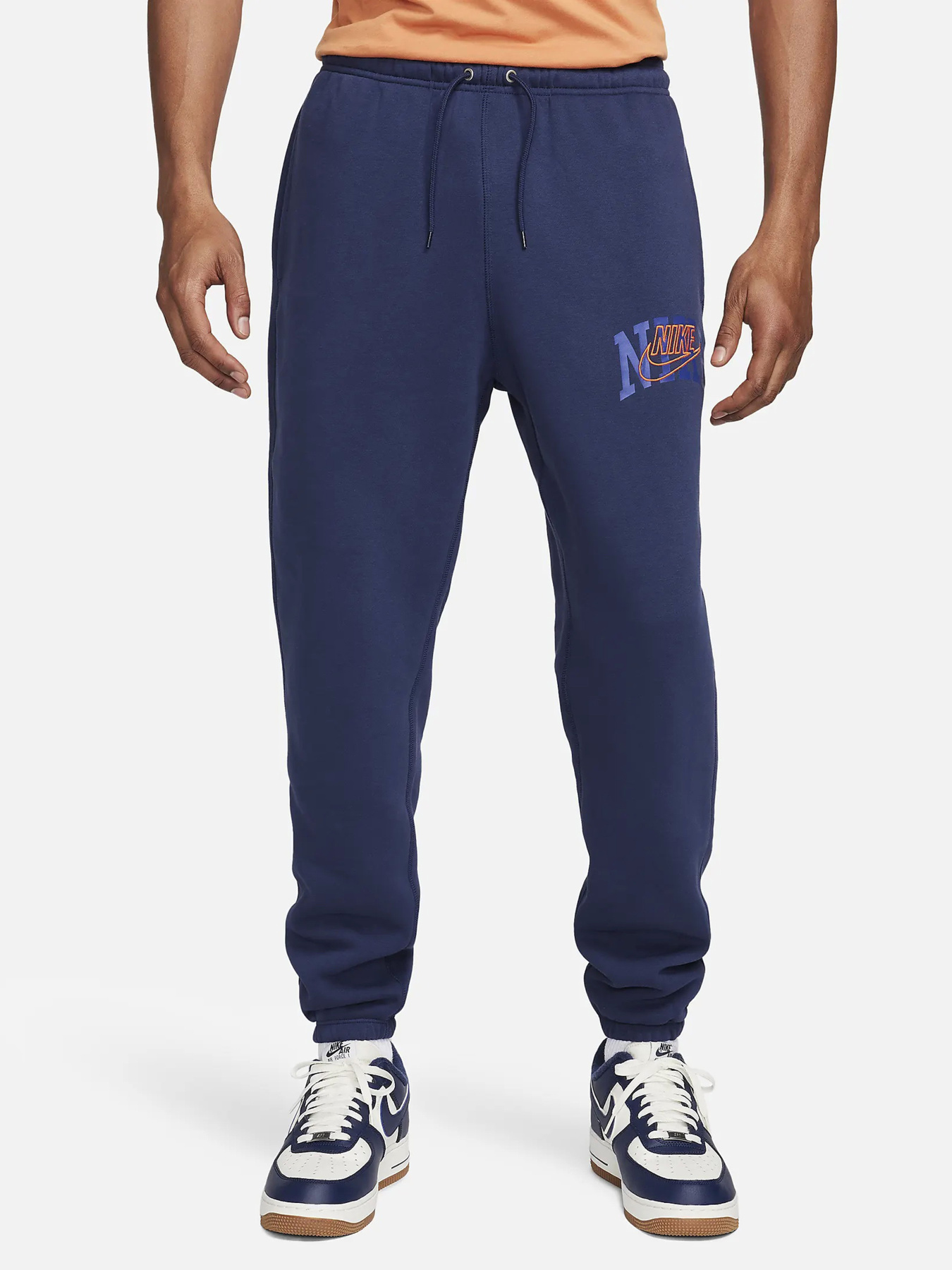 Штаны спортивные NIKE Club Bb Cf Pant Arch Gx модель FV4453-410 Фото