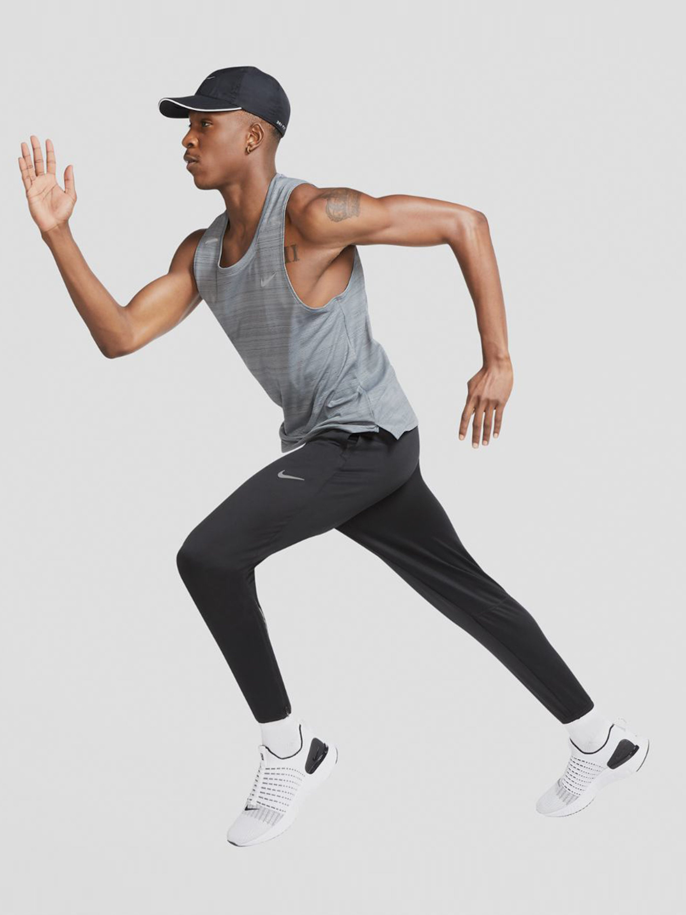 Спортивні штани NIKE Essential модель CU5525-010 Фото