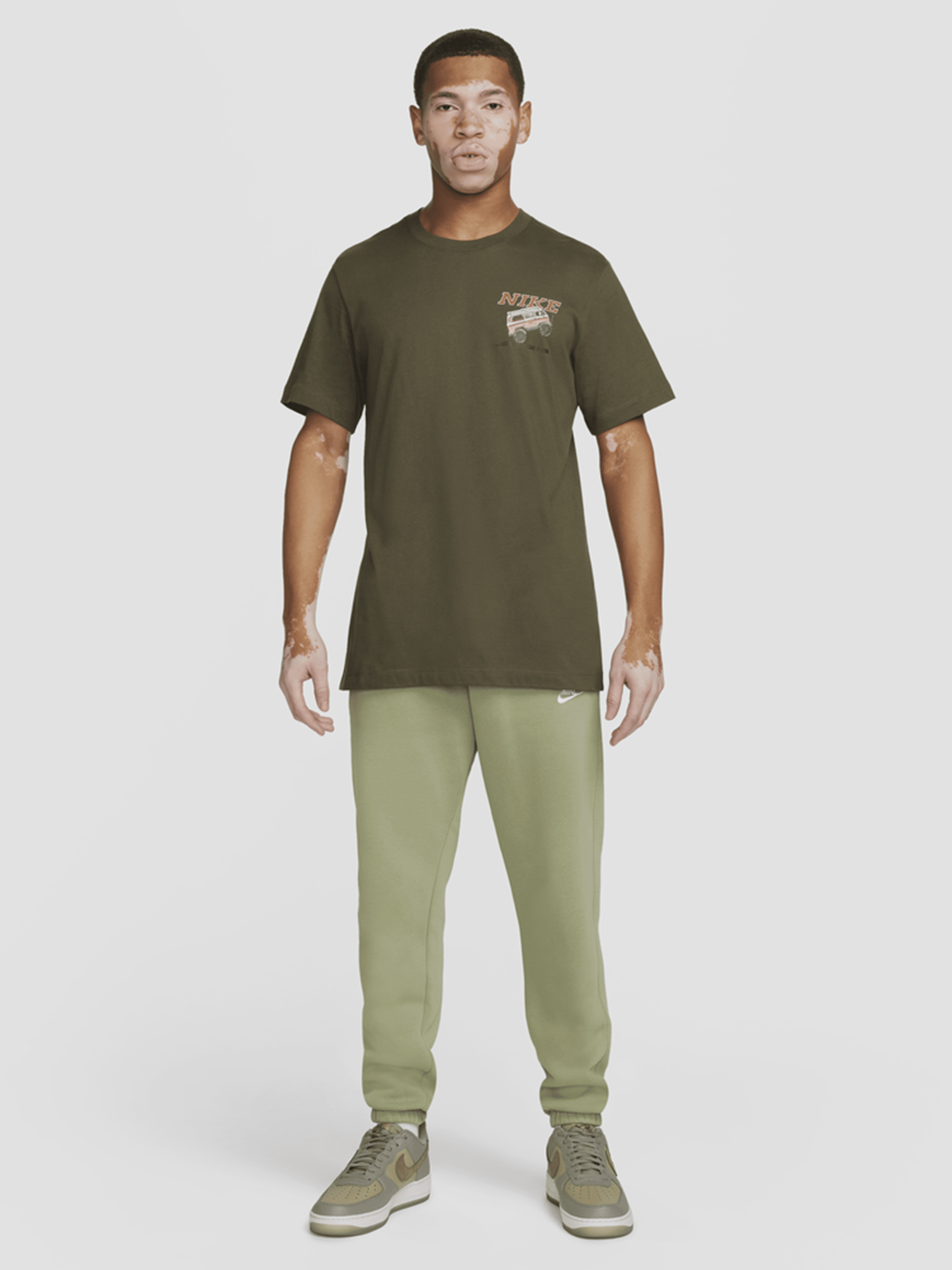 Футболка NIKE SPORTSWEAR модель FQ3764-325 Фото