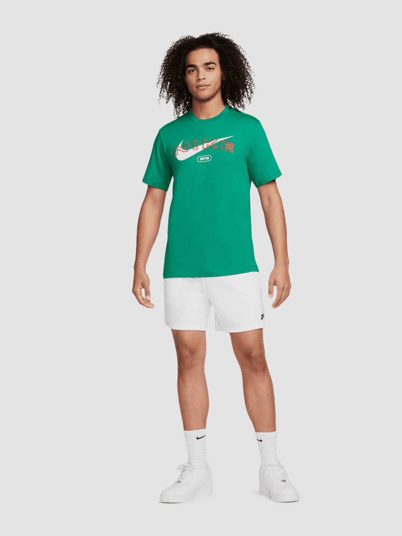 Футболка NIKE Sportswear Tee Club модель FV5711-365 Фото