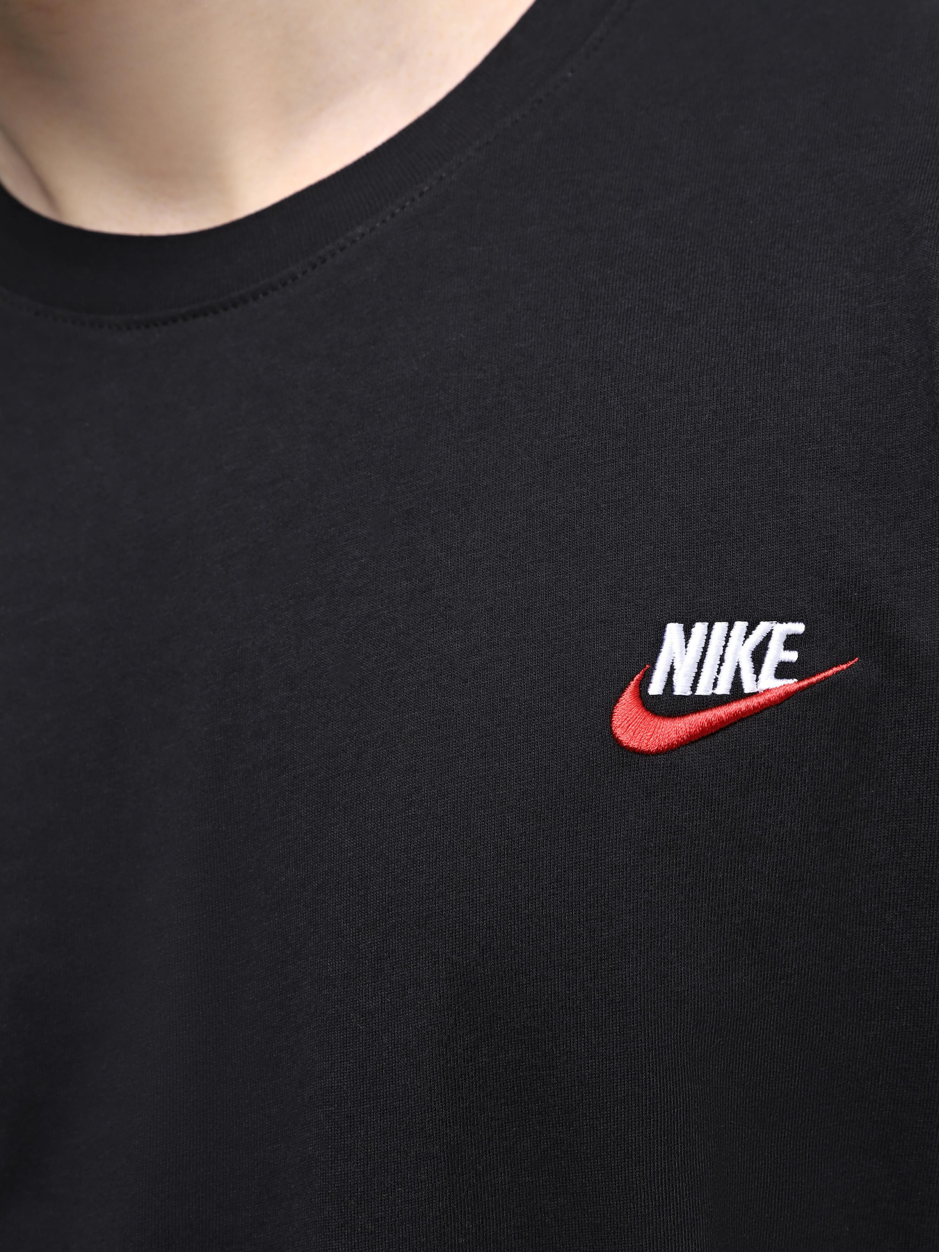 Футболка NIKE CLUB DT модель FD1184-011 Футболка NIKE CLUB DT модель FD1184-011 Фото