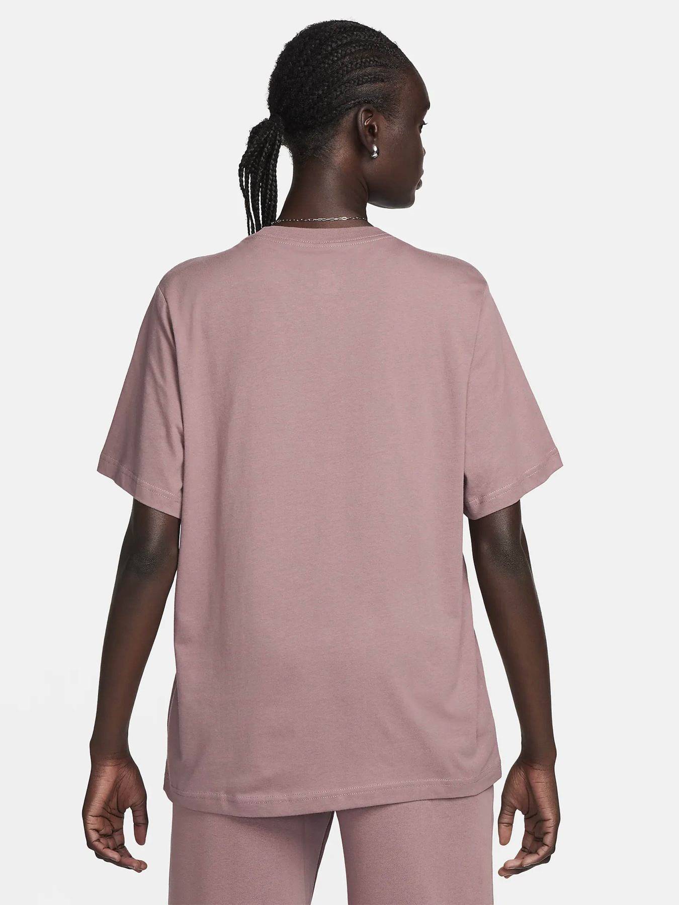 Футболка NIKE Sportswear Essential модель FD4149-208 Фото