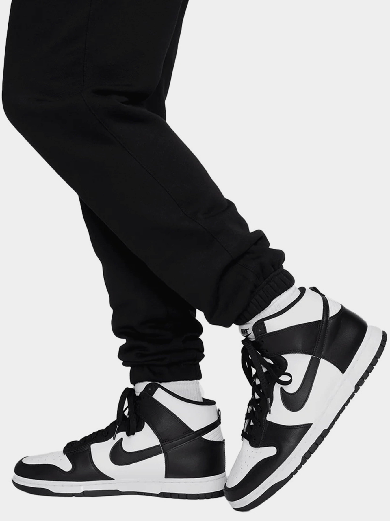 Штаны спортивные NIKE Club Bb Cf Stack модель FN2643-010 Фото