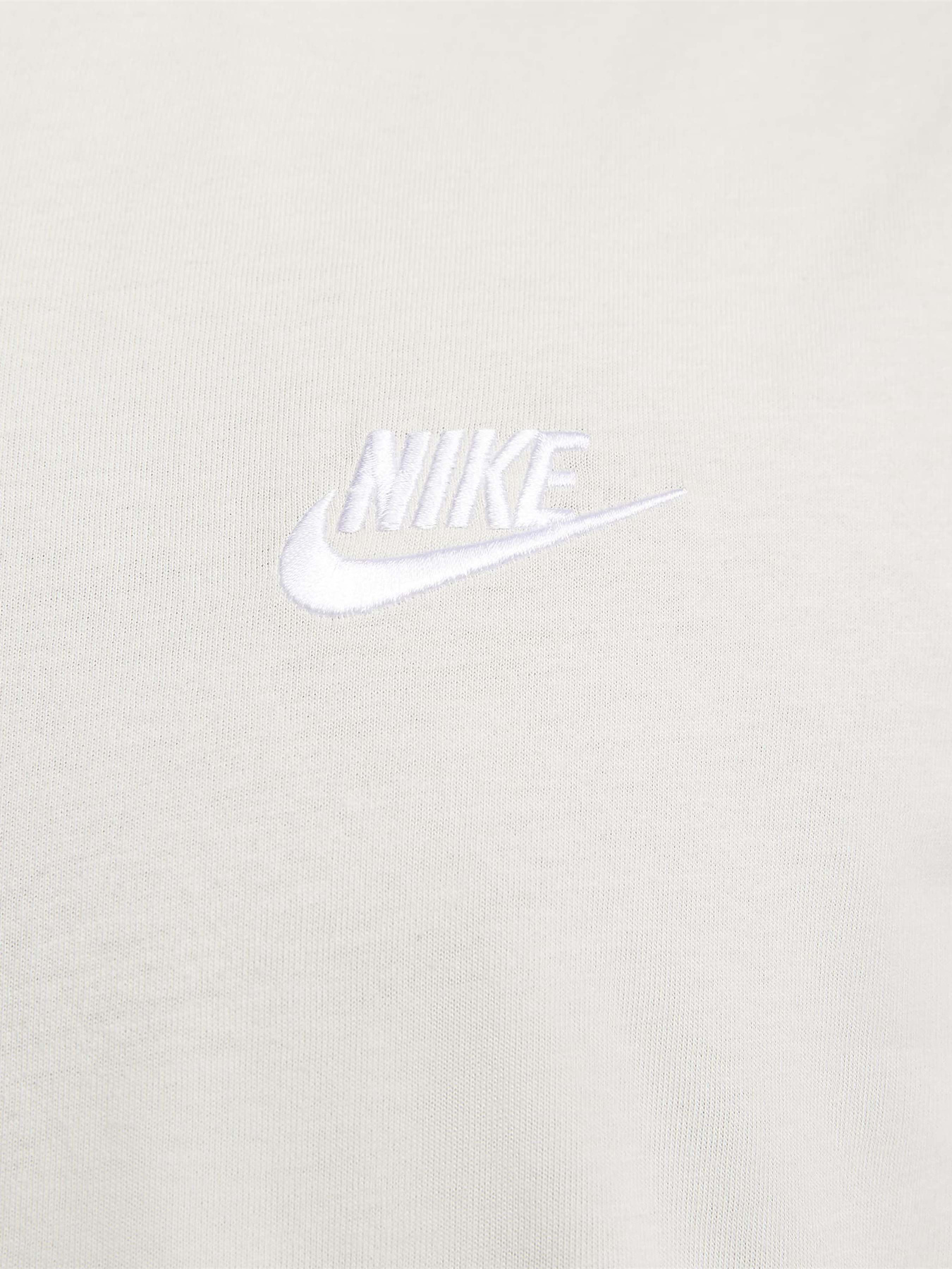 Футболка NIKE Sportswear Club модель AR4997-073 Фото