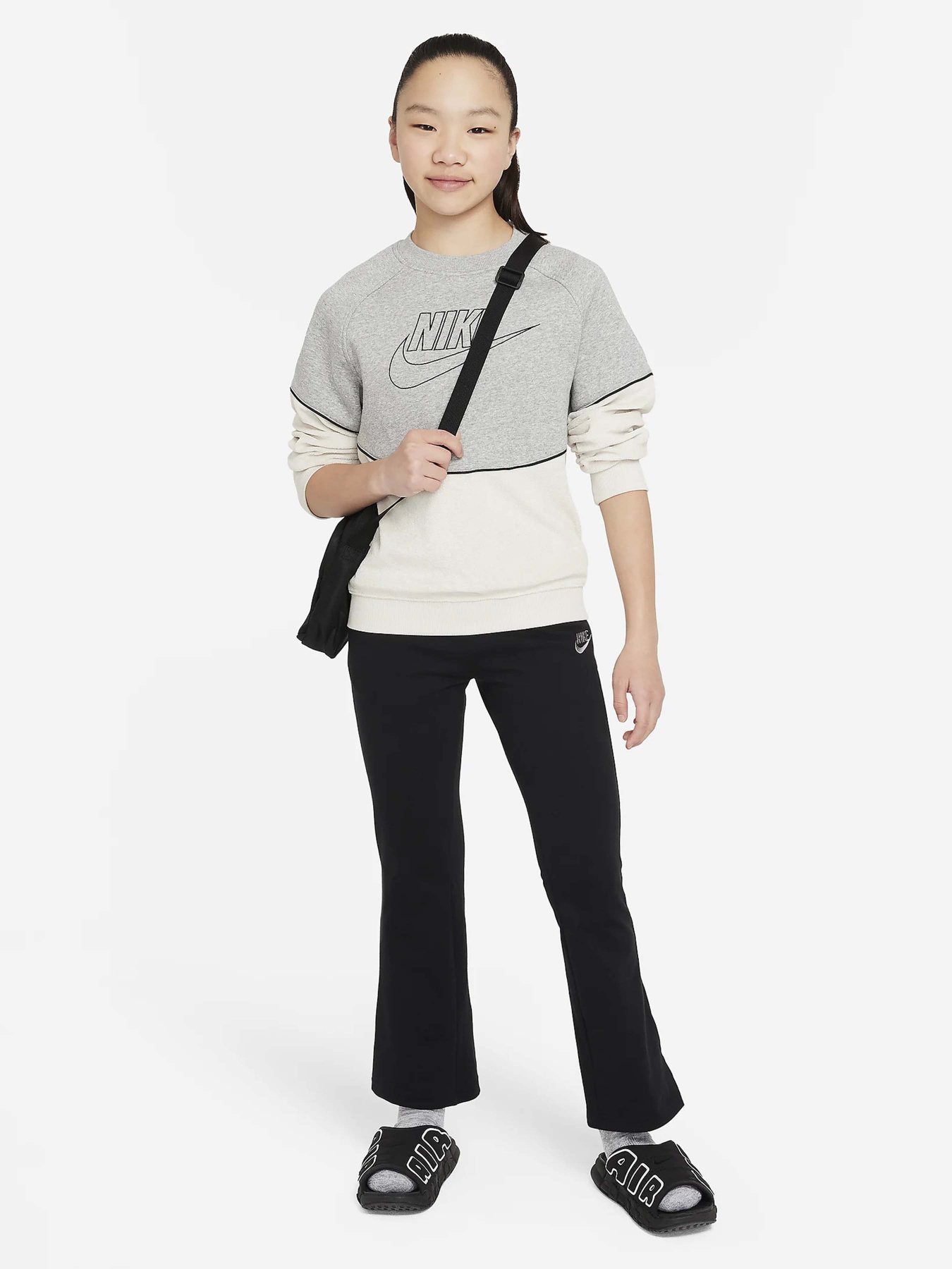 Спортивні штани NIKE FLARE JSY LBR модель FN8591-010 Фото