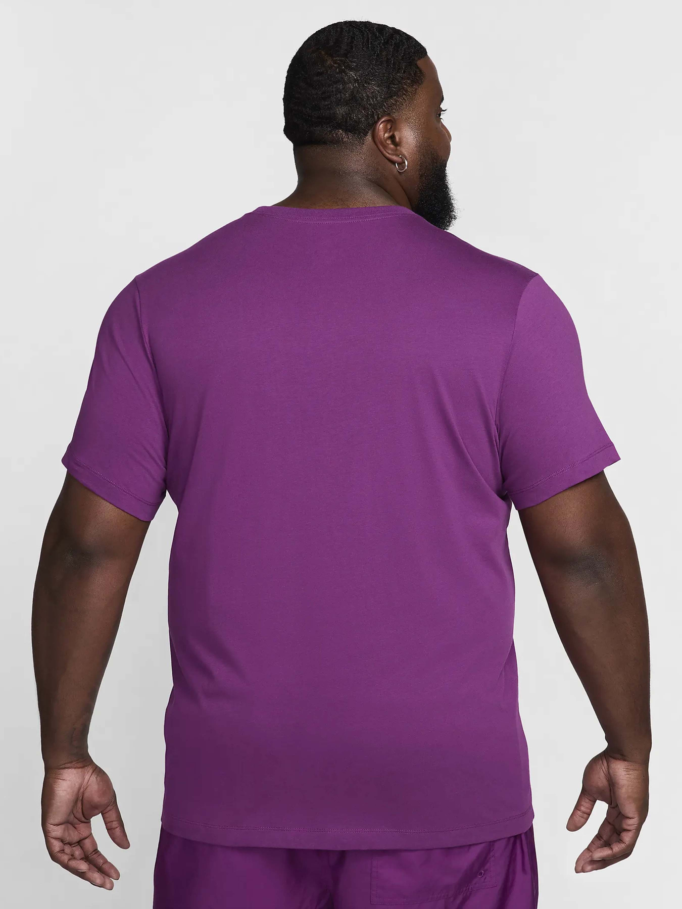 Футболка NIKE SPORTSWEAR CLUB модель AR4997-504 Фото