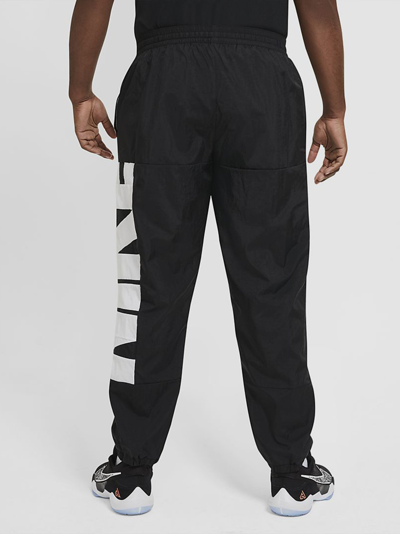 Штаны спортивные NIKE Dri-FIT модель CW7351-010 Фото