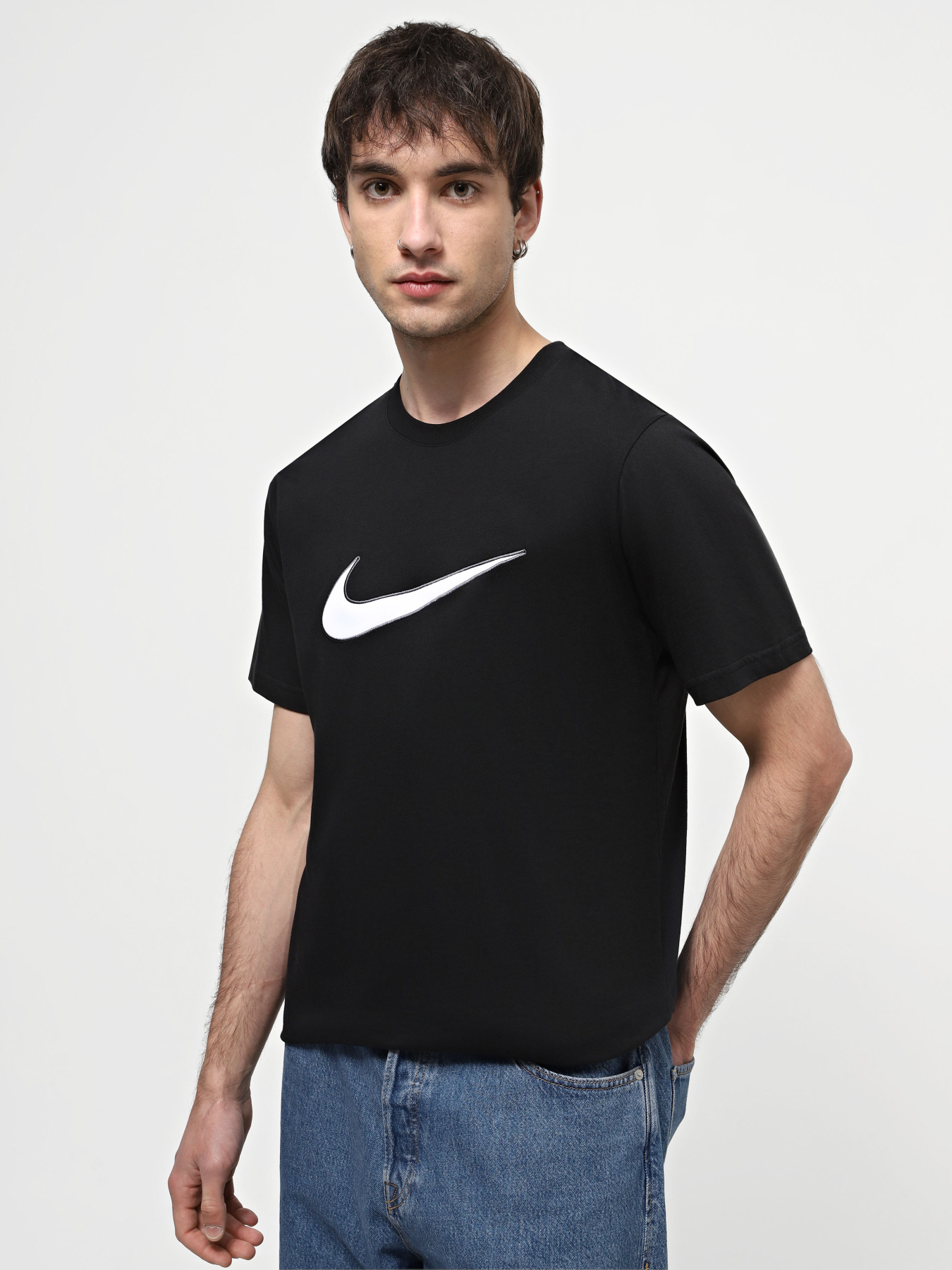 Футболка NIKE Sportswear модель FN0248-010 Фото