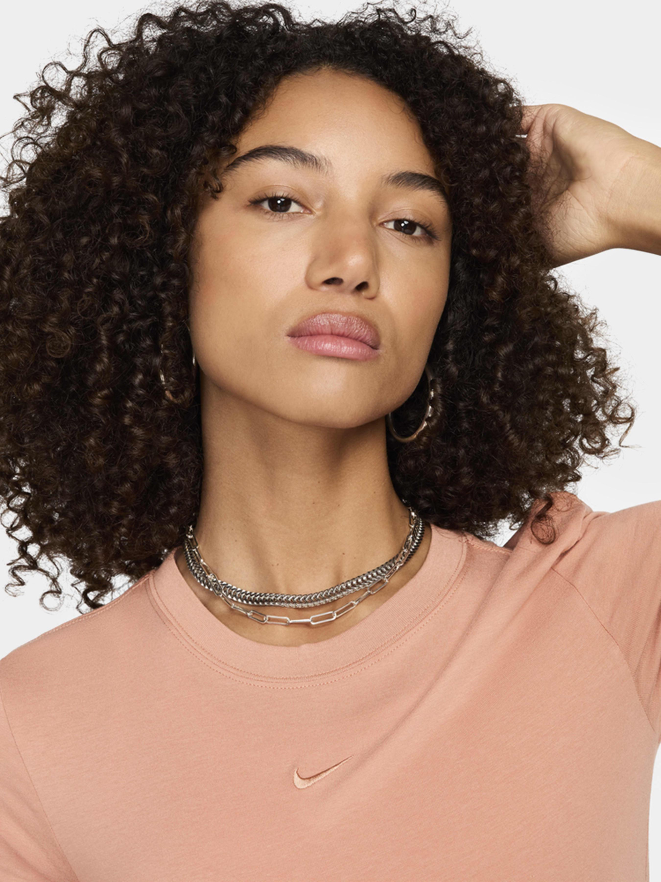 Футболка NIKE Sportswear Chill Knit модель FV5508-212 Фото