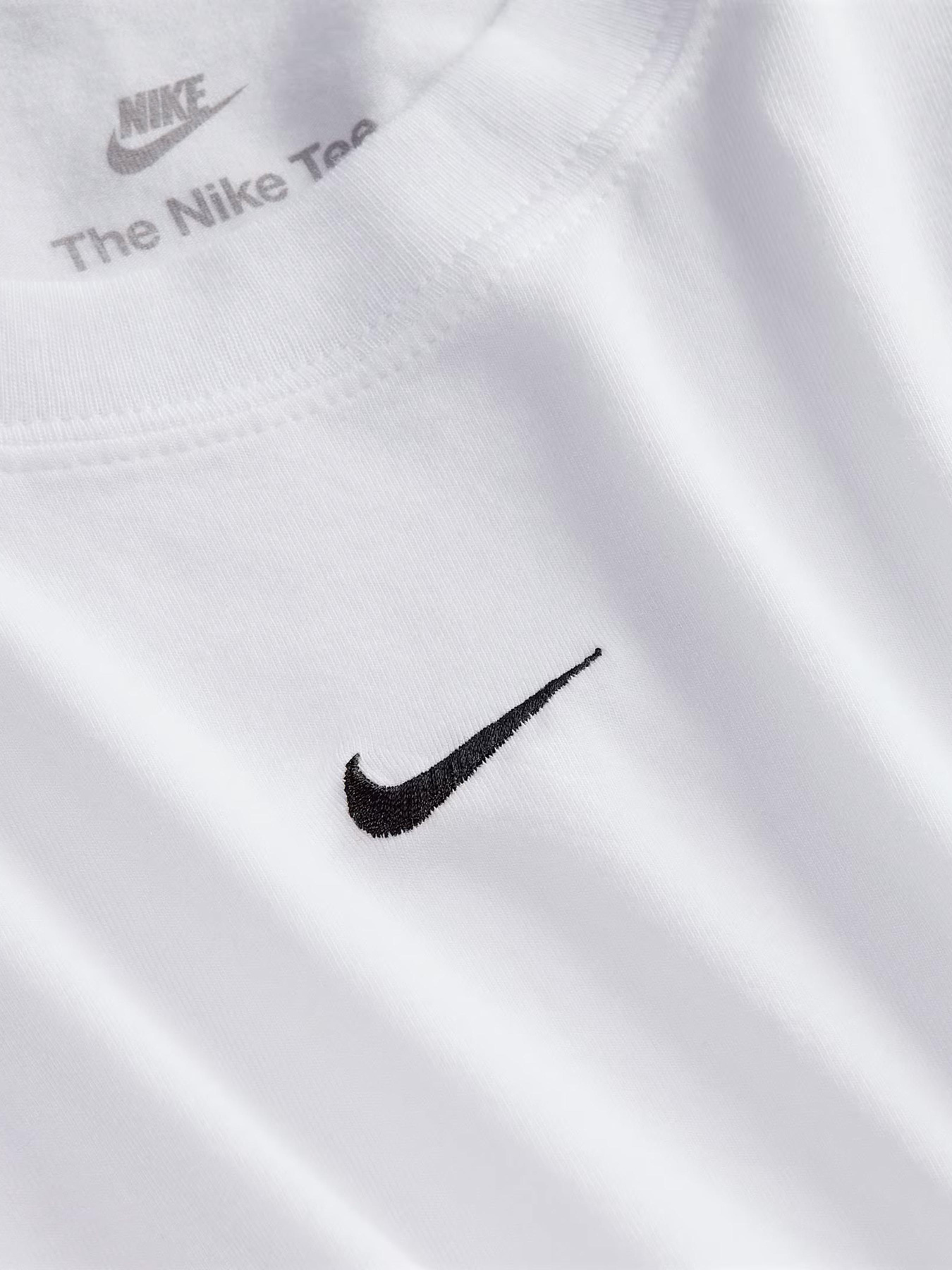 Футболка NIKE Sportswear Chill Knit модель FV5508-100 Фото