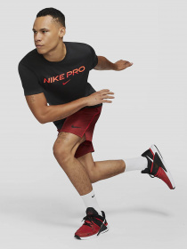 Футболки и поло NIKE Pro модель DA1587-010 Фото