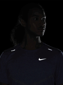 Спортивна футболка NIKE DRI-FIT SHORT-SLEEVE RUNNING модель CZ9184-482 Фото