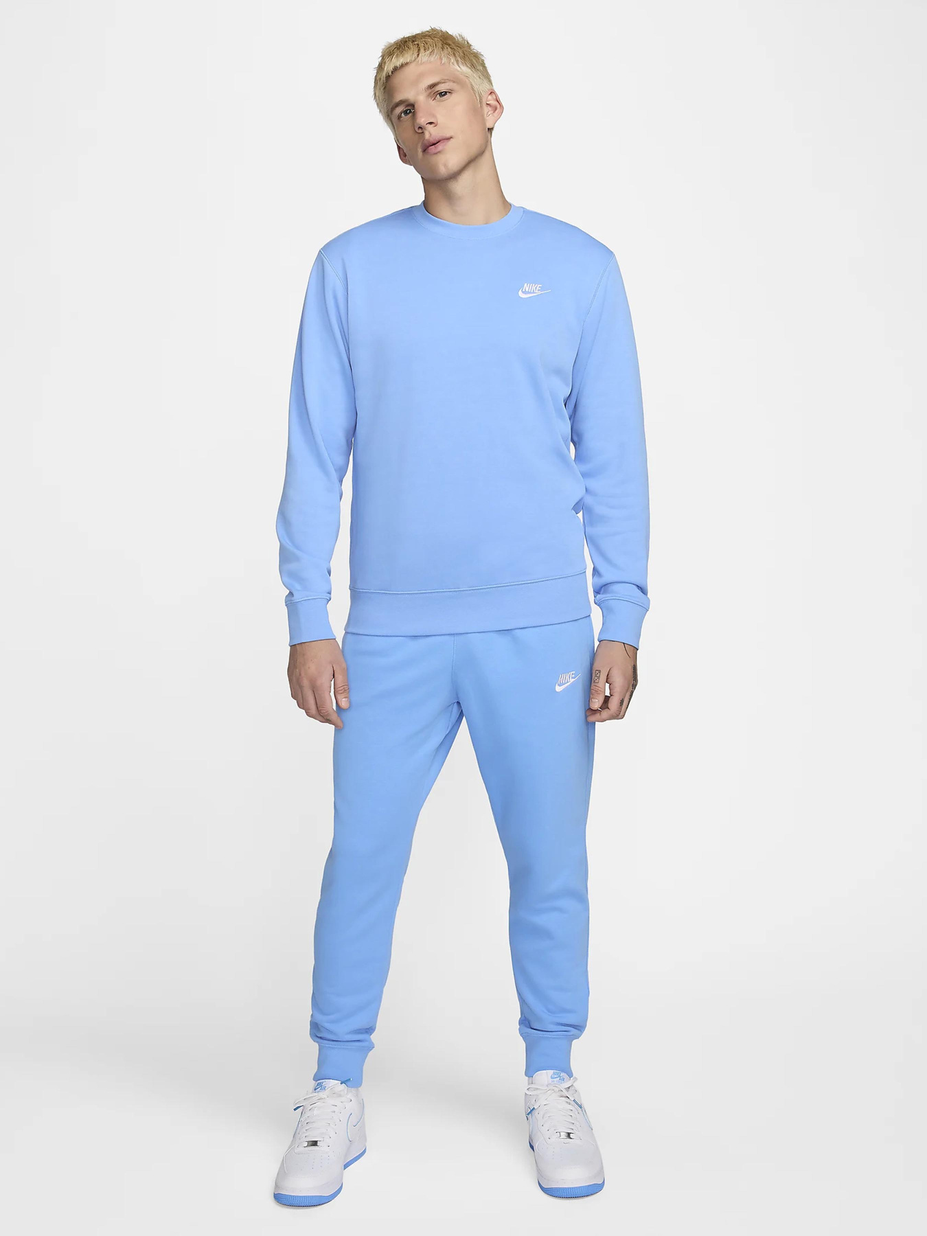 Свитшот NIKE Sportswear Club French Terry Crew модель BV2666-412 Фото