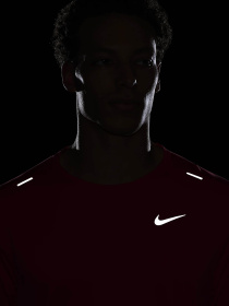 Спортивна футболка NIKE RISE 365 модель CZ9184-629 Фото