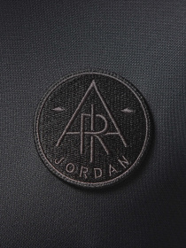 Футболка NIKE JORDAN ESSENTIALS модель FV7263-010 Фото