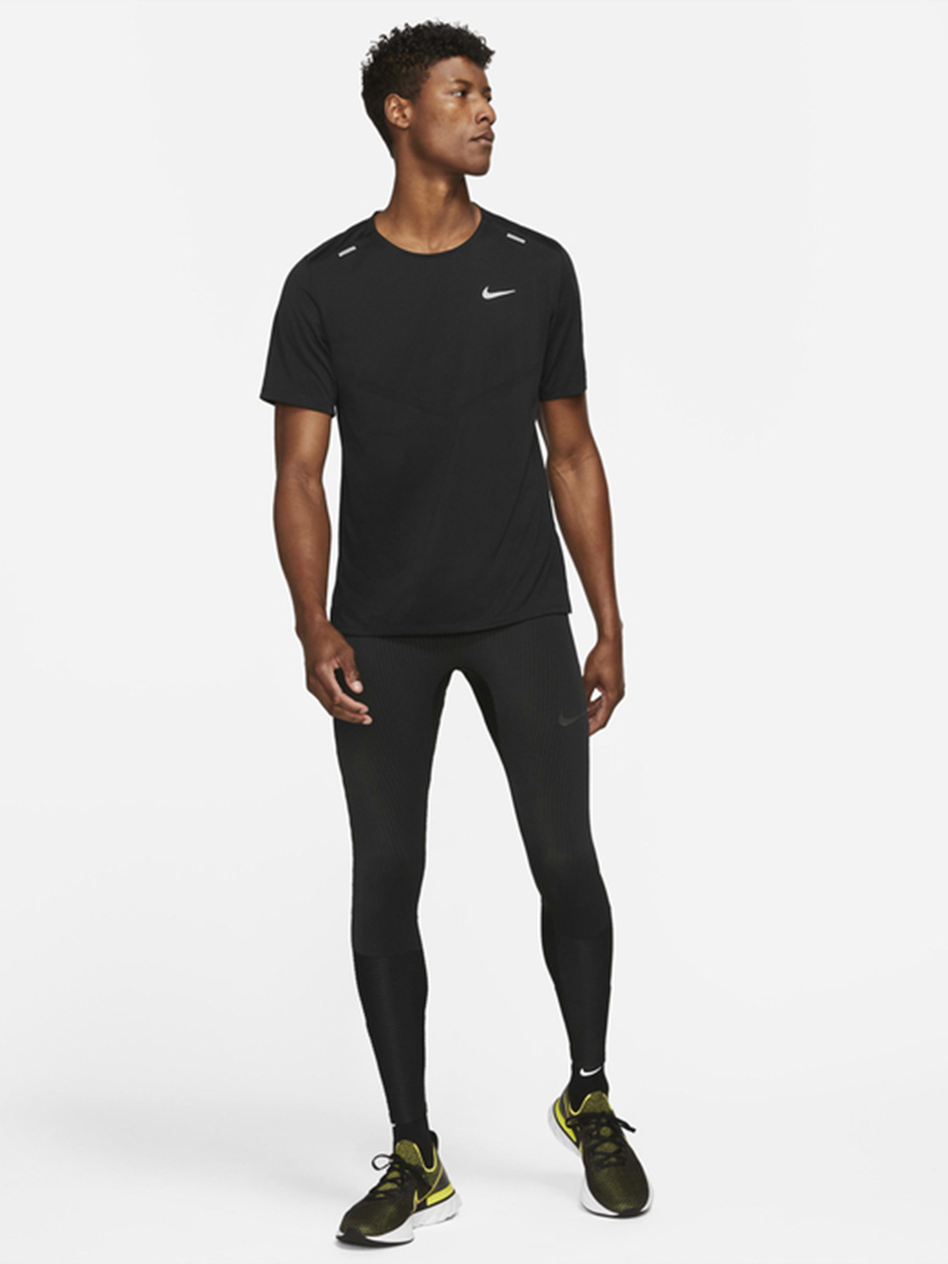 Футболка спортивна NIKE Rise 365 модель CZ9184-013 Фото