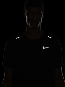 Футболка спортивна NIKE Rise 365 модель CZ9184-013 Фото