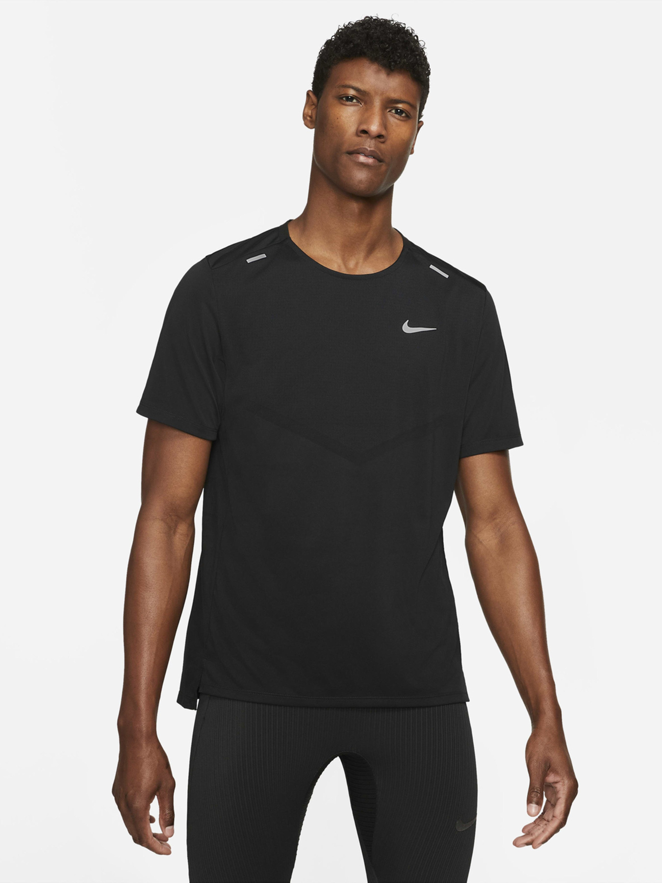 Спортивна футболка NIKE RISE 365 модель CZ9184-013 Спортивна футболка NIKE RISE 365 модель CZ9184-013 Фото