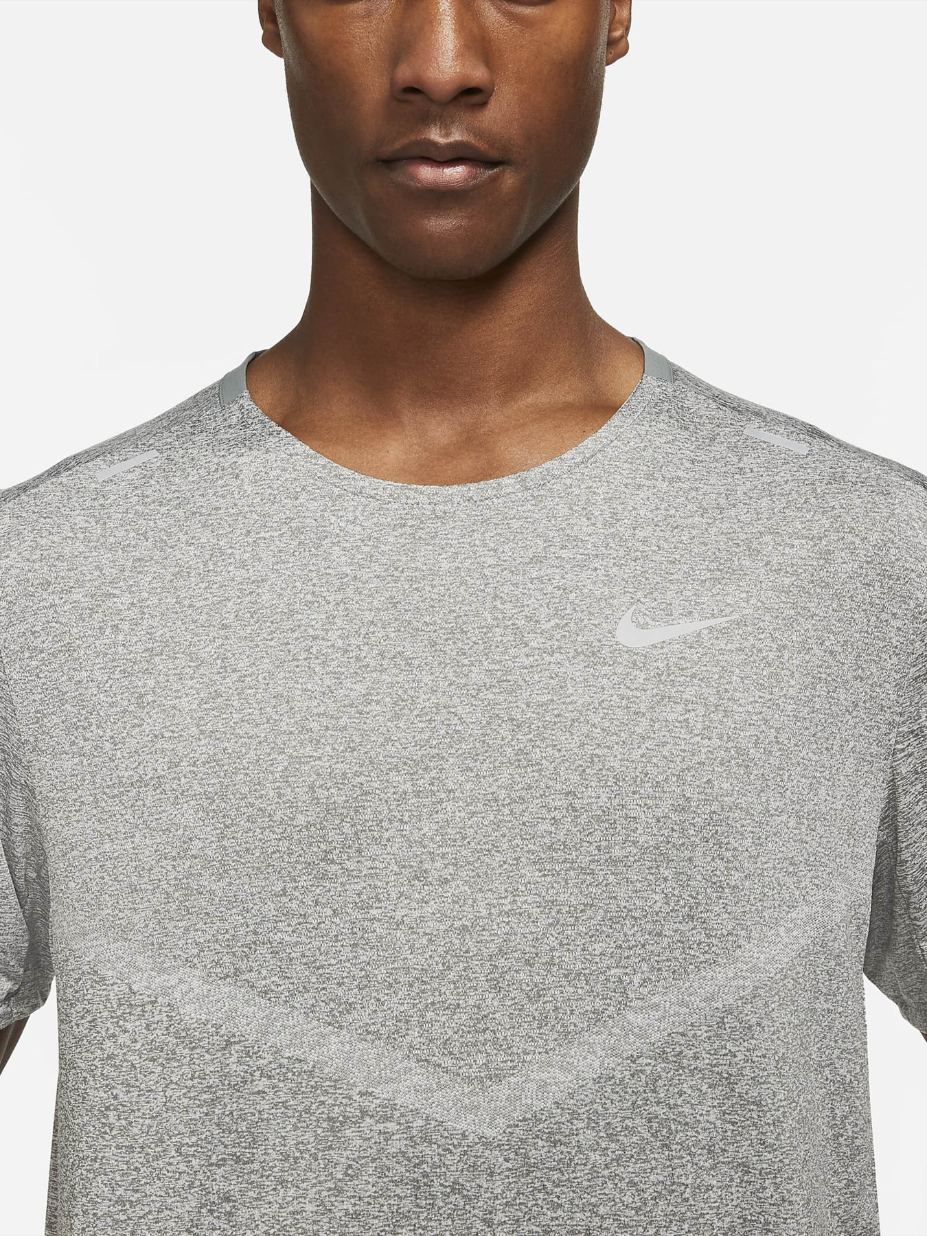 Футболка спортивная NIKE Rise 365 модель CZ9184-084 Фото