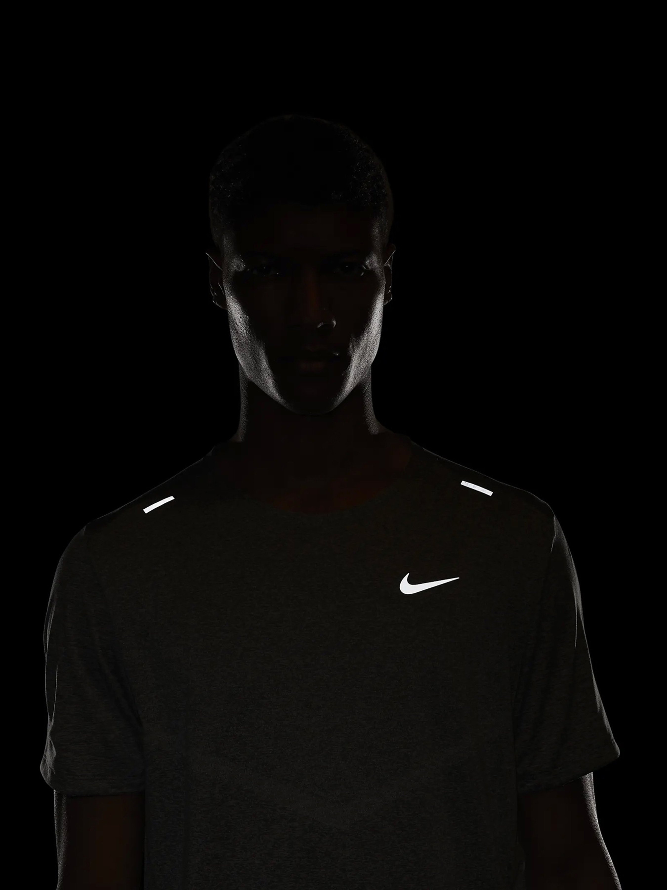 Спортивная футболка NIKE RISE 365 модель CZ9184-084 Фото