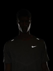 Спортивная футболка NIKE RISE 365 модель CZ9184-084 Фото