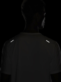 Спортивная футболка NIKE RISE 365 модель CZ9184-100 Фото