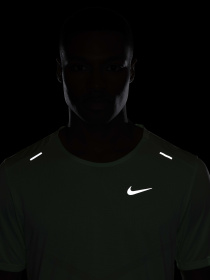 Футболка спортивна NIKE Rise 365 модель CZ9184-376 Фото