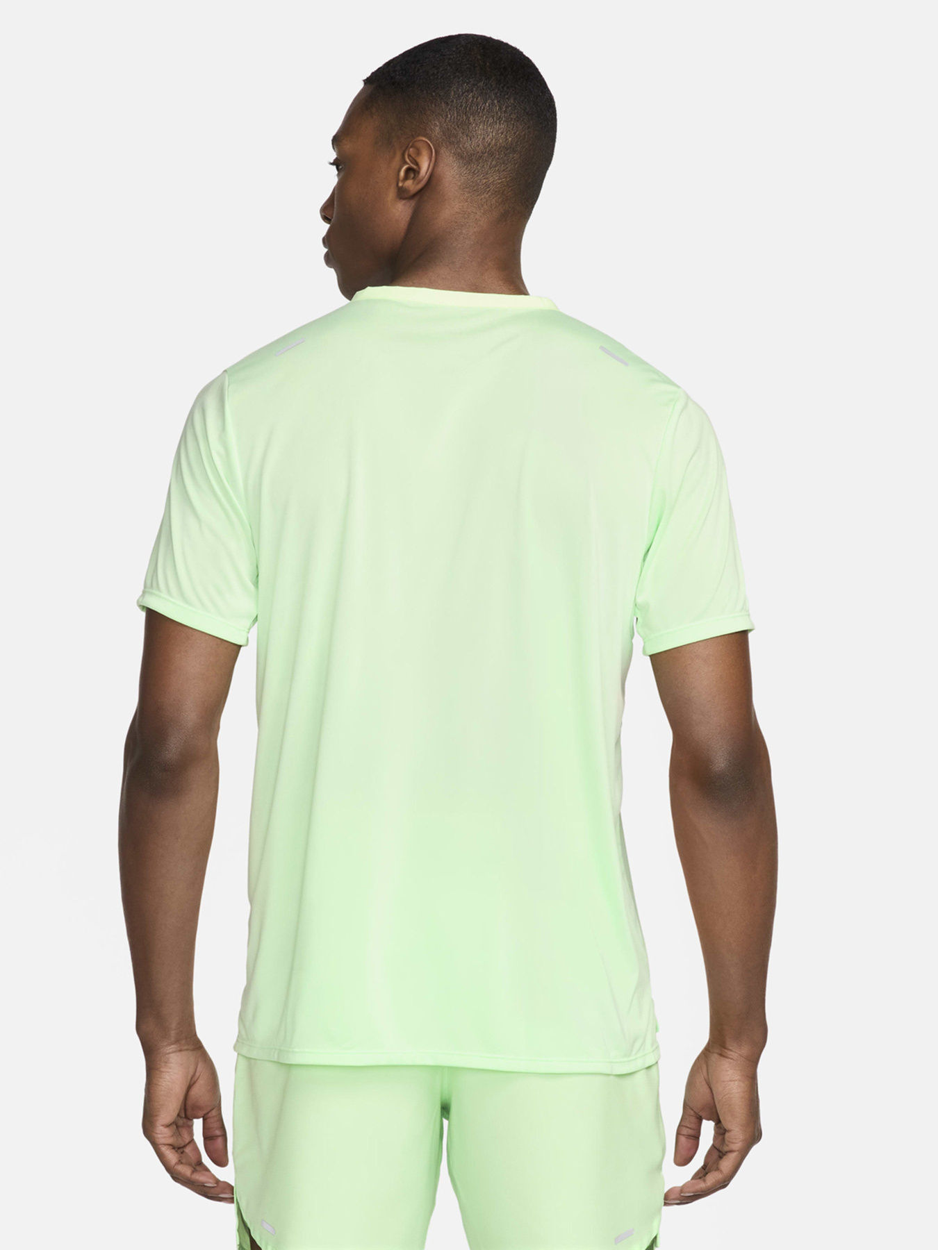 Спортивная футболка NIKE RISE 365 модель CZ9184-376 Спортивная футболка NIKE RISE 365 модель CZ9184-376 Фото