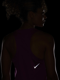 Майка спортивна NIKE Dri-FIT Race Модель DD5940-518 Фото