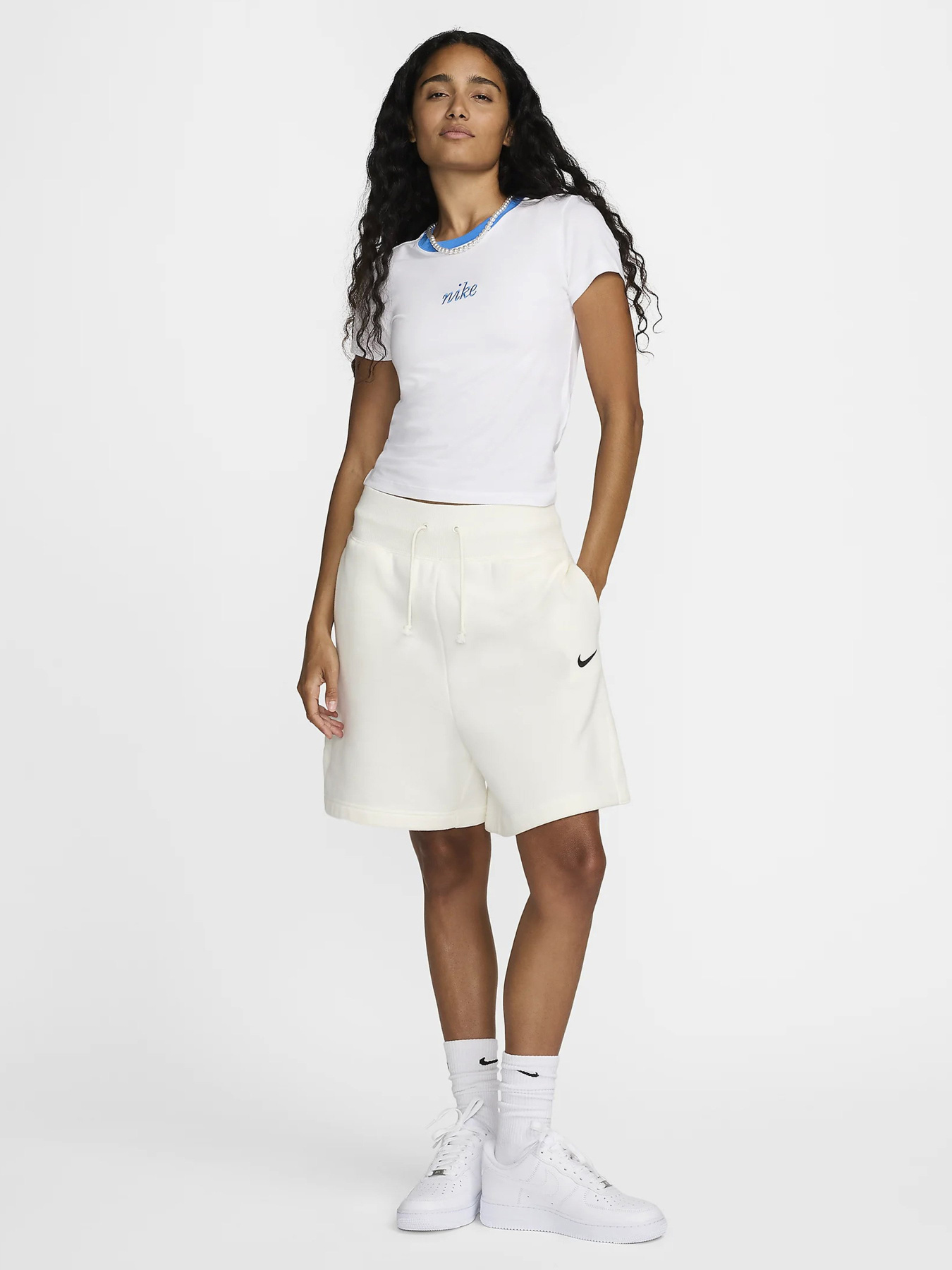 Футболка NIKE Sportswear Chill Knit модель HF8819-100 Фото