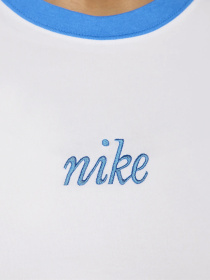 Футболка NIKE Sportswear Chill Knit модель HF8819-100 Фото